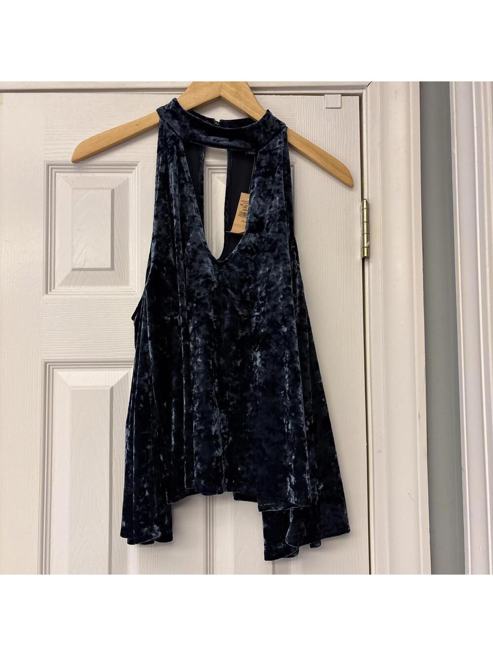 NWT American Eagle Outfitters Womens Sz S Blue Cold Shoulder Velvet  Blouse top